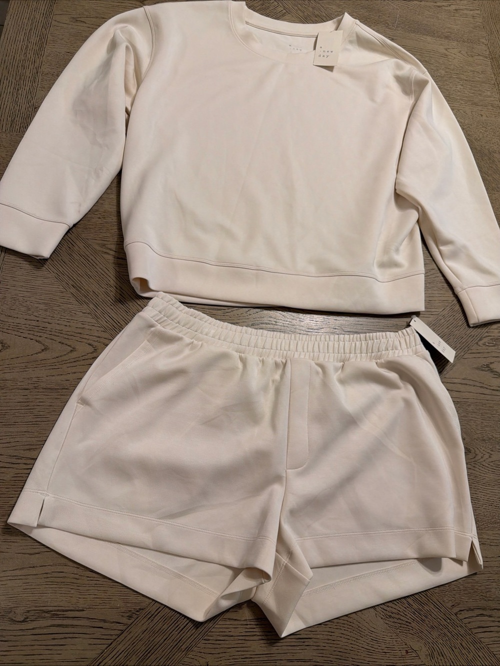 A New Day 2 Piece  Sweatshirt/Sweatpants Set Soft Size Large
